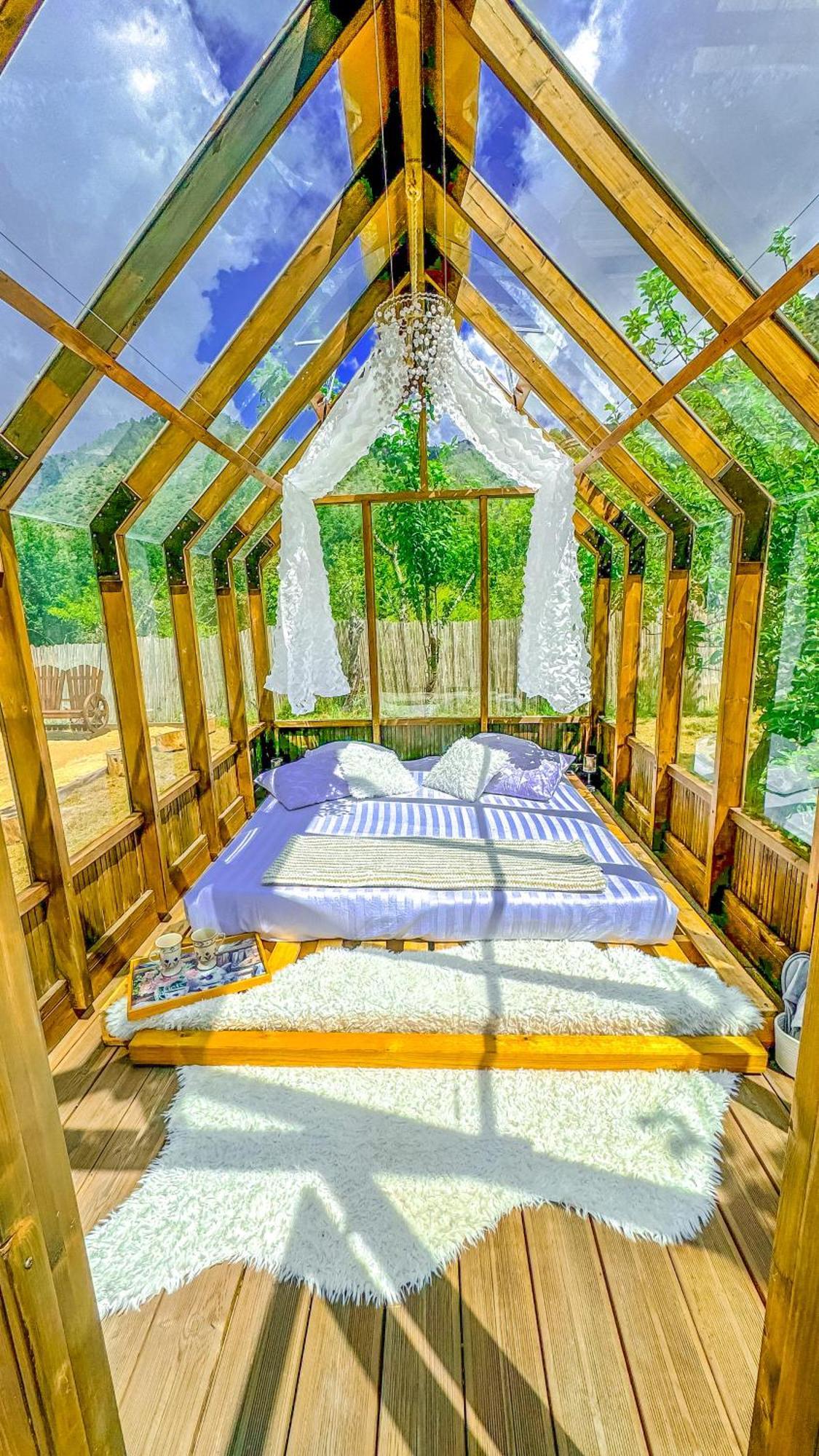 En Verre Sous Pluie Etoilee Luxury tent *