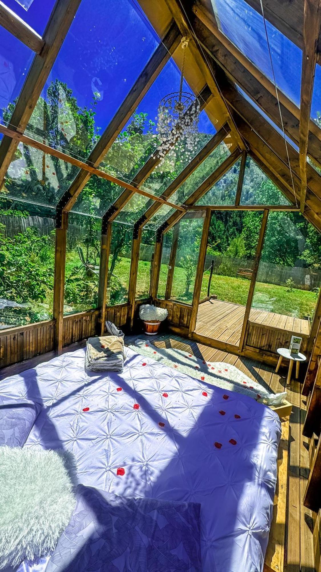 En Verre Sous Pluie Etoilee Luxury tent Lantosque